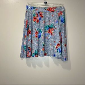 SO brand grey floral skirt, size medium